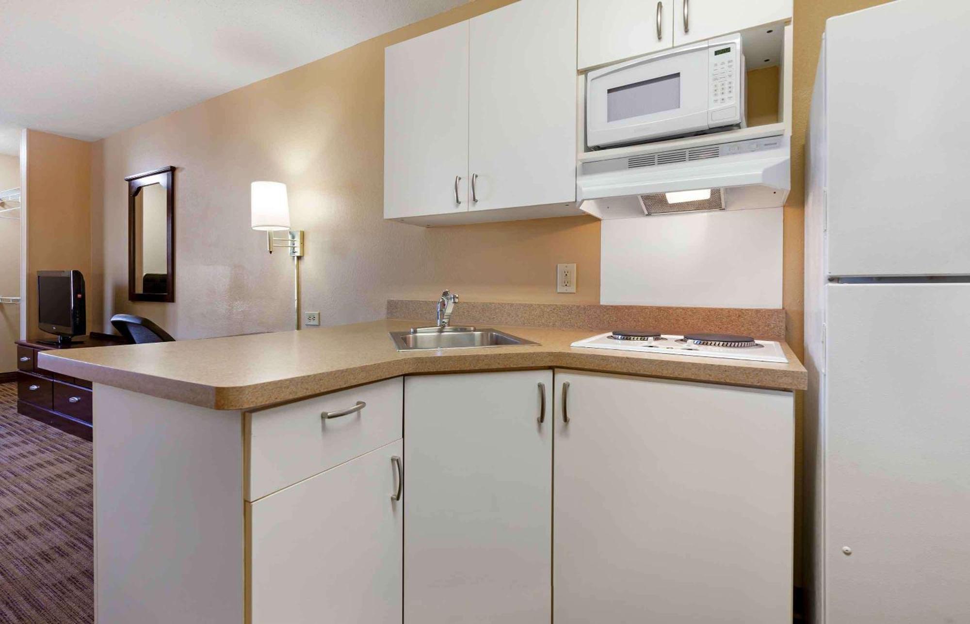 Extended Stay America Suites - Madison - Junction Court Middleton Dış mekan fotoğraf