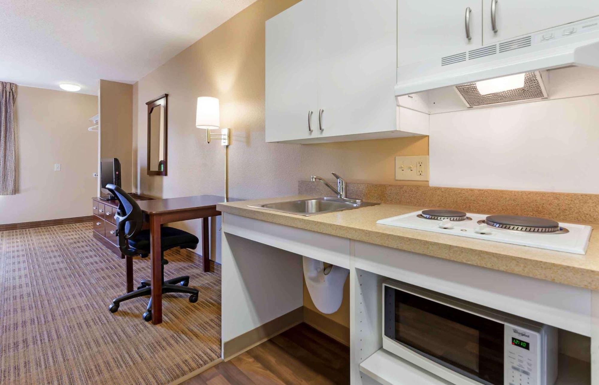 Extended Stay America Suites - Madison - Junction Court Middleton Dış mekan fotoğraf