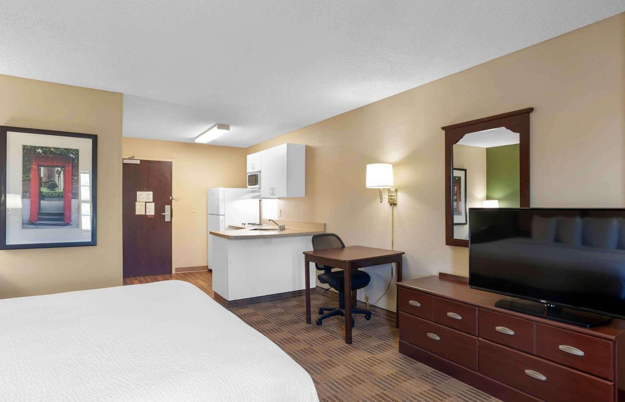 Extended Stay America Suites - Madison - Junction Court Middleton Dış mekan fotoğraf