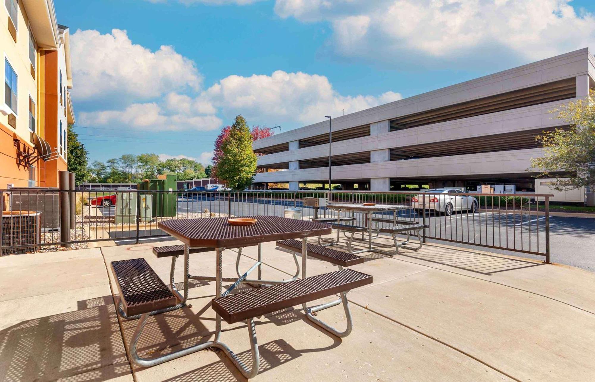 Extended Stay America Suites - Madison - Junction Court Middleton Dış mekan fotoğraf